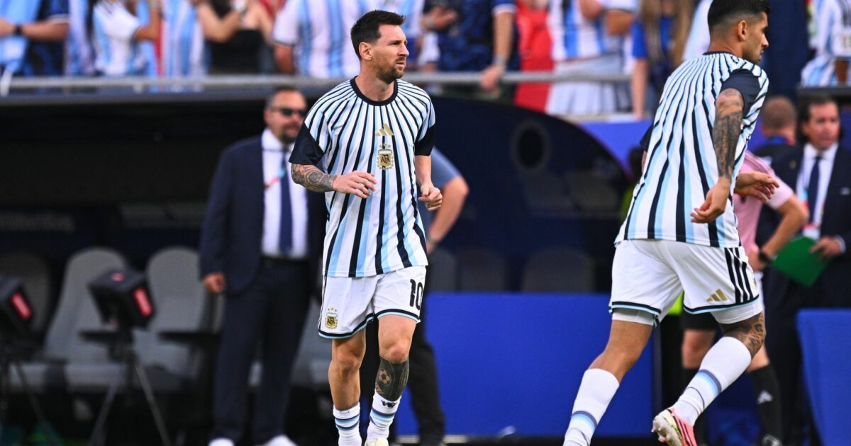 Lionel Messi beim Aufwärmen vor dem Duell mit Algerien.