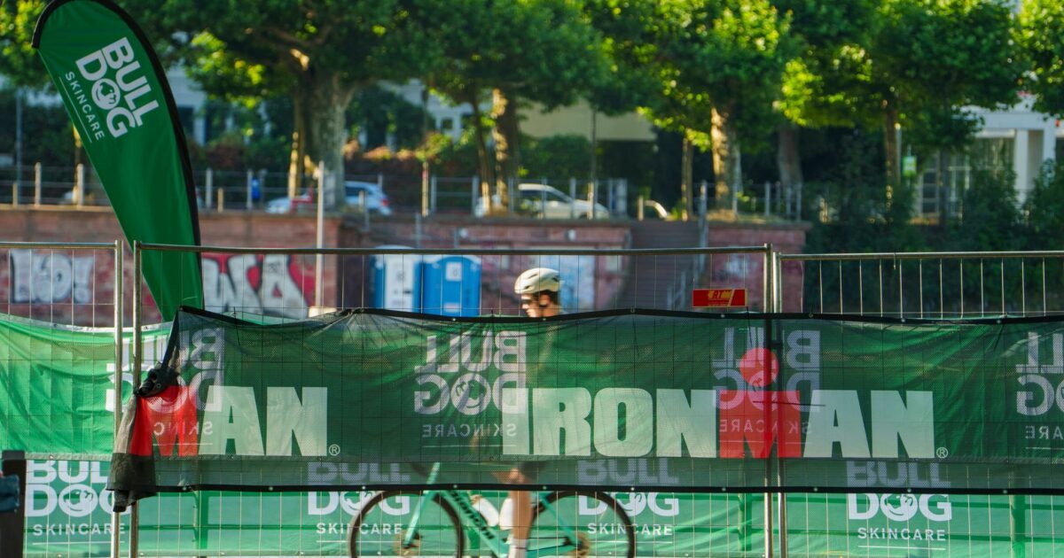 Beim Ironman in Frankfurt werden extreme Temperaturen erwartet. (Archivbild)