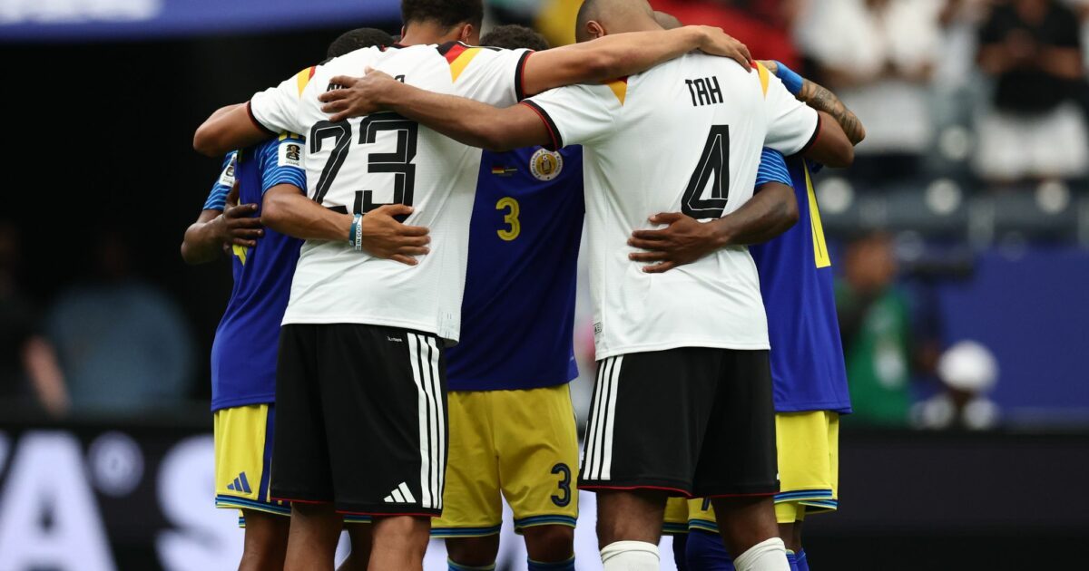 Einige Nationalspieler beider Teams