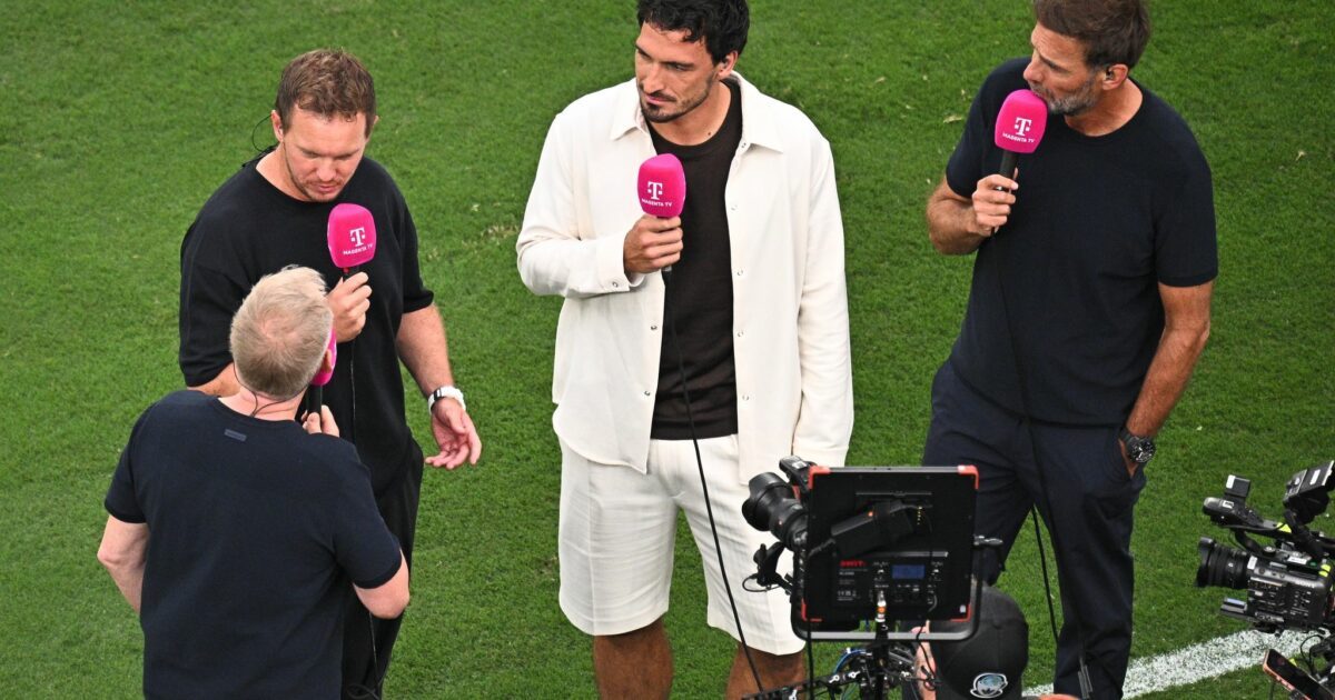Julian Nagelsmann (2.v.l.) redet gegen Johannes B. Kerner (l.) an.