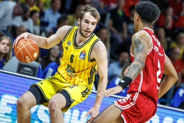 Alba und Nationalspieler Malte Delow gewannen das entscheidende Spiel.