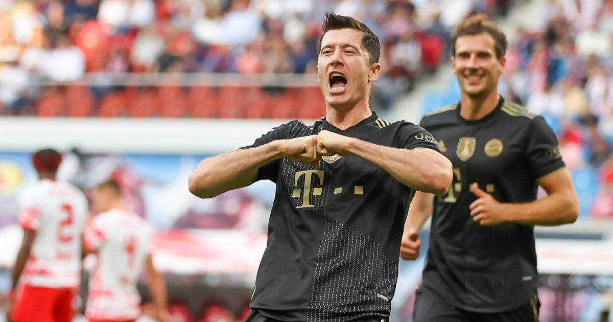 Robert Lewandowski (l) spielt künftig in den USA. (Archivbild)