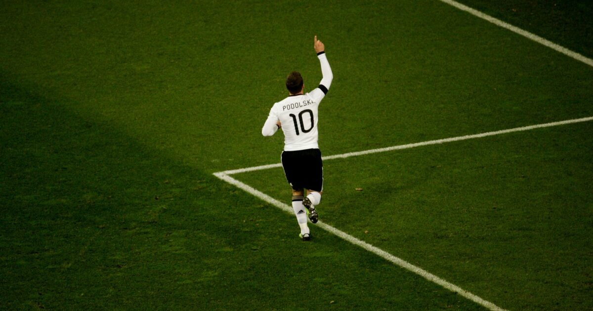 Als Lukas Podolski nach einem Torerfolg zum Himmel deutete. (Archivbild)