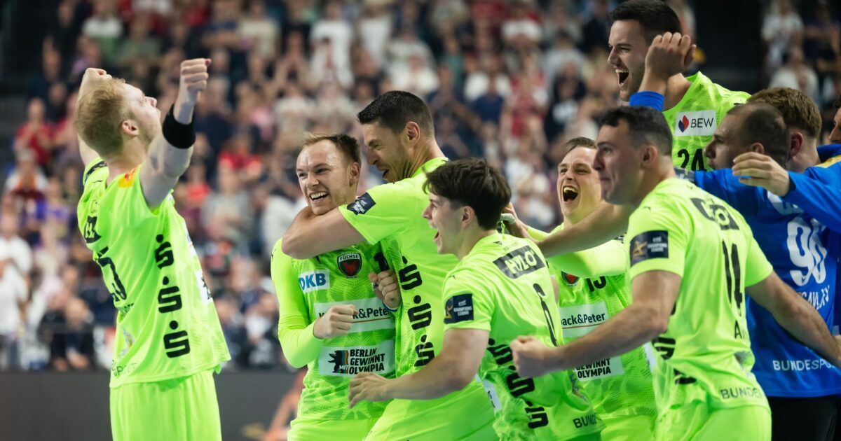 Die Berliner feiern den Einzug ins Finale der Champions League.