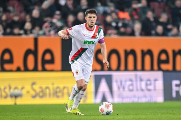 Erlebte das WM-Aus seines Bruders im Stadion mit: Augsburg-Profi Keven Schlotterbeck. (Archivbild)