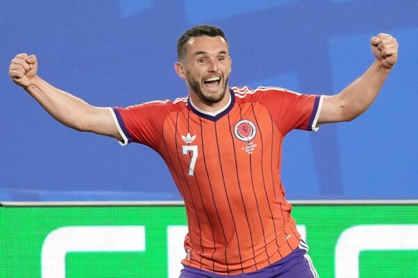 John McGinn brachte Schottland in Führung.