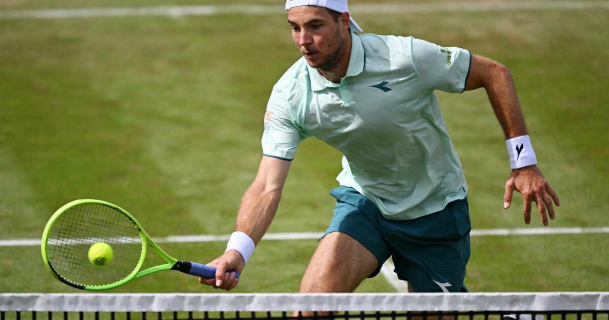 Jan-Lennard Struff steht in Stuttgart im Achtelfinale.