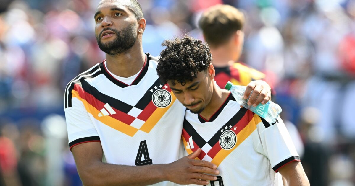 Bald auch im Verein Teamkollegen? Jonathan Tah (l) und der offenbar vom FC Bayern umworbene Nathaniel Brown. (Archivbild)