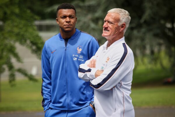 Könnten den ersten WM-Titel gemeinsam holen: Kylian Mbappé und Didier Deschamps. (Archivbild)