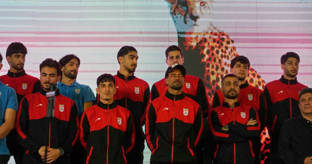 Um die iranischen Fußballer gibt es vor ihrem WM-Start großen Wirbel. (Archivbild)