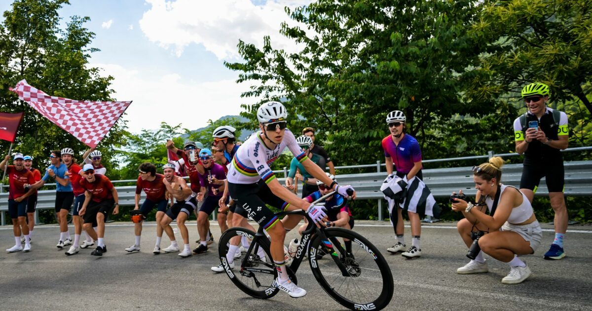 Superstar Tadej Pogacar feierte einen erfolgreichen Start bei der Tour de Suisse.