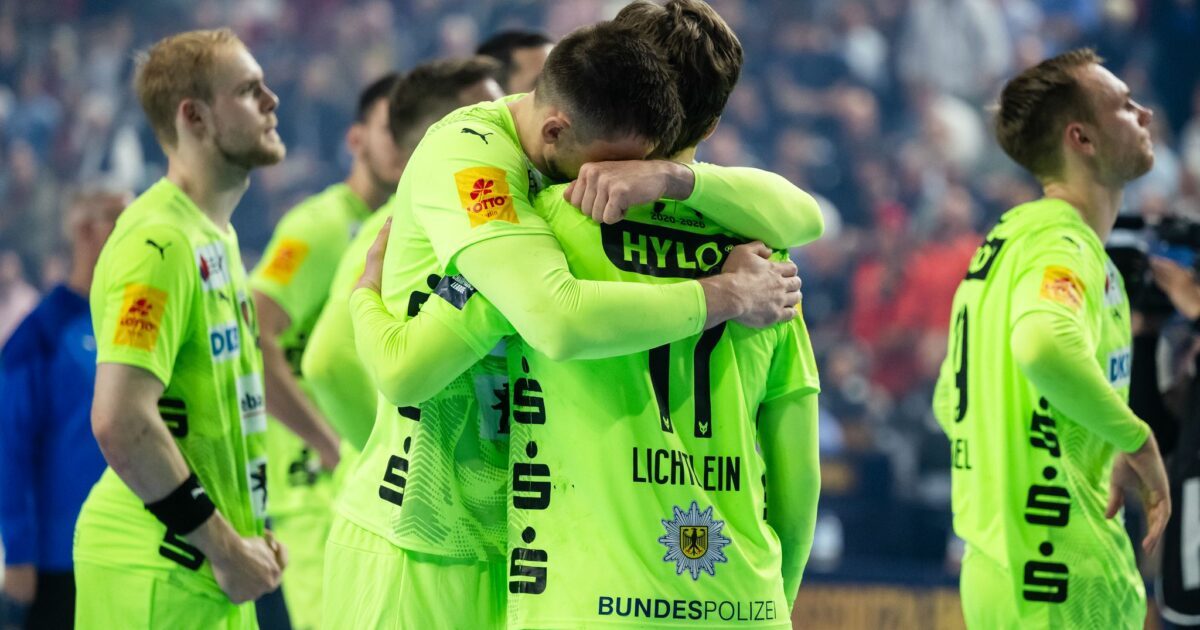Die Füchse-Spieler waren nach der Final-Niederlage gegen den FC Barcelona enttäuscht.