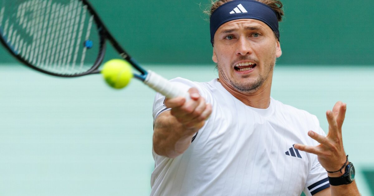 Alexander Zverev zeigte im Achtelfinale des Rasenturniers in Halle einen guten Auftritt.