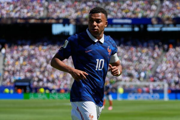 Kylian Mbappé traf bei Frankreichs Auftaktsieg doppelt. (Archivbild)