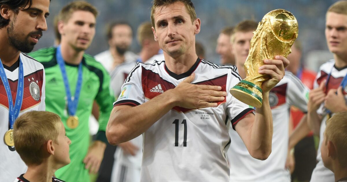 Miroslav Klose hält mit 16 Treffern den Rekord für die meisten WM-Tore. (Archivbild)