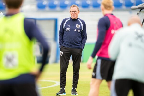 Ralf Rangnick und Österreich wollen gegen Algerien auf Sieg spielen.