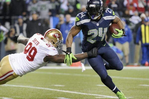 Aldon Smith (links) war ein guter Verteidiger für die San Francisco 49ers. (Archivfoto)