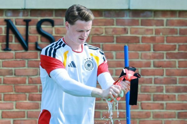 Jonas Urbig gehört nicht zum offiziellen DFB-Kader bei der WM.