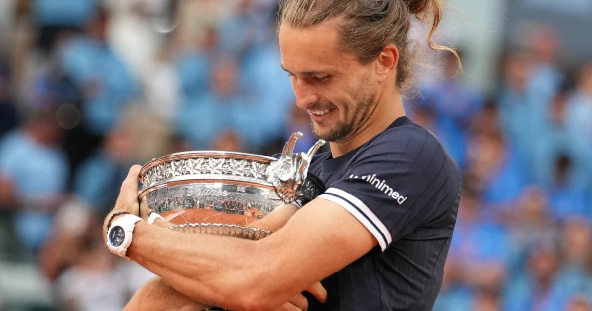 Alexander Zverev gewann in Paris seinen ersten Grand-Slam-Titel - und möchte in Wimbledon gleich nachlegen. (Archivbild)