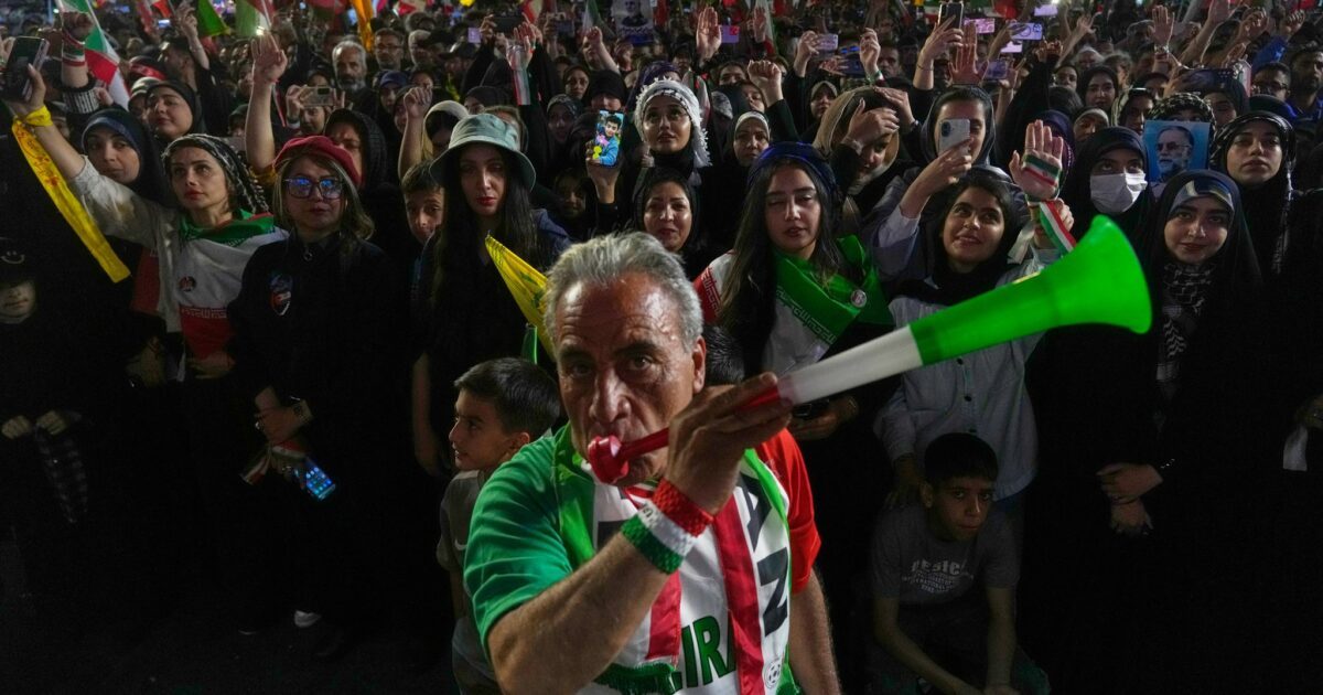 Iranische Fans bekommen nach Angaben des Nationalverbands keine Tickets für die WM-Spiele ihres Teams. (Archivbild)