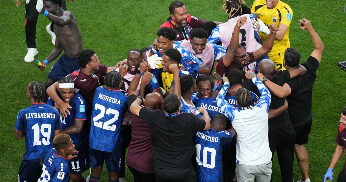 Der Moment der Glückseligkeit: Kap Verde zieht in die K.-o.-Runde der WM ein.