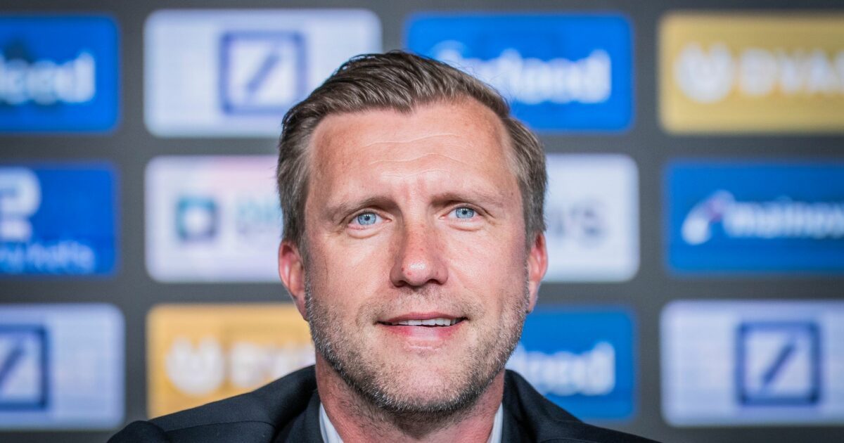 Eintracht Frankfurts Sportvorstand Markus Krösche bleibt übereinstimmenden Medienberichten zufolge Eintracht Frankfurt trotz eines Angebots von der AC Mailand treu. (Archivbild)