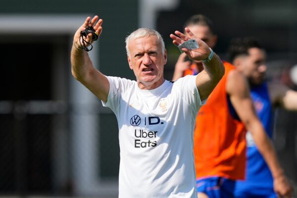 Didier Deschamps hat vor dem Schweden-Spiel über angeschlagene Spieler gesprochen. (Archivbild)