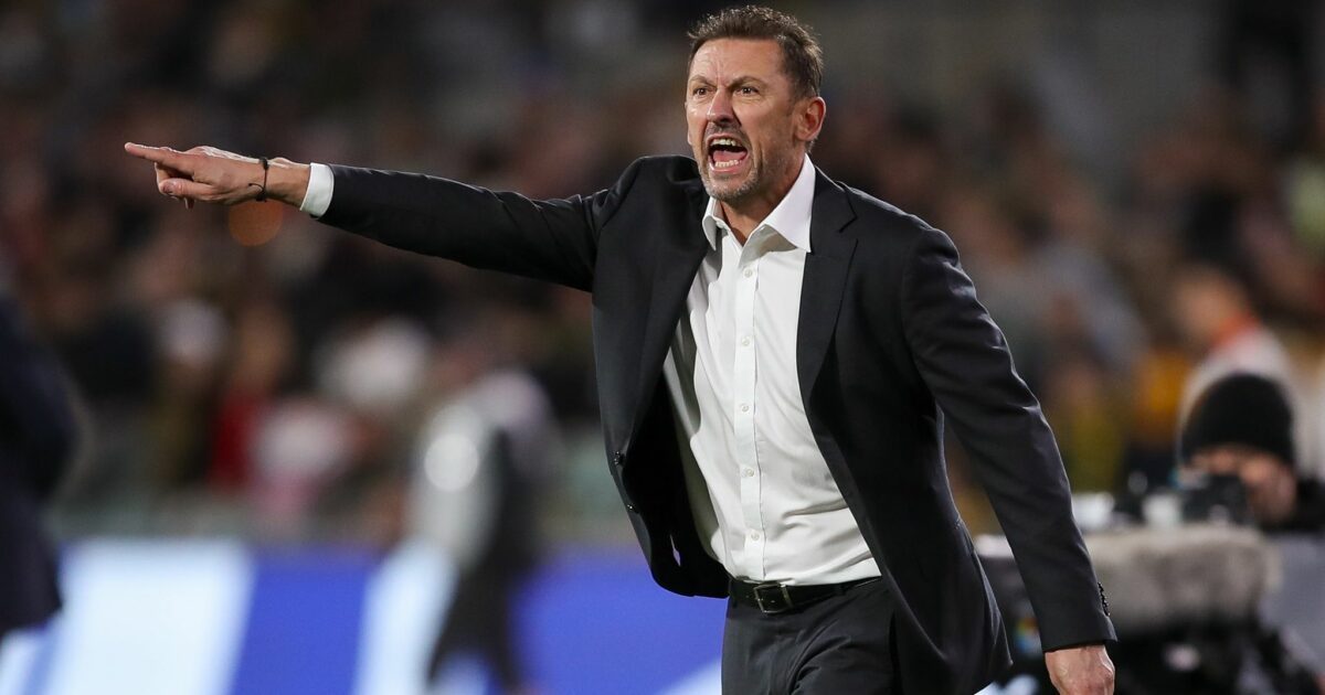 Hat seinen Vertrag verlängert: Australien-Coach Tony Popovic. (Archivbild)