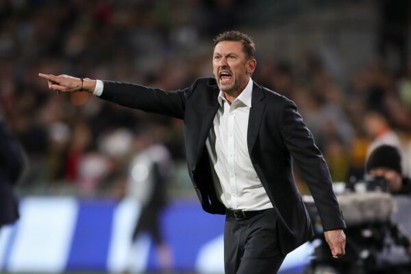 Hat seinen Vertrag verlängert: Australien-Coach Tony Popovic. (Archivbild)