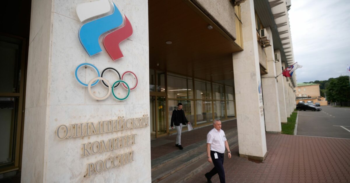 Die wegen des Kriegs erlassenen Sanktionen gegen russische Sportler sollen fallen - der Krieg geht weiter. (Archivbild)