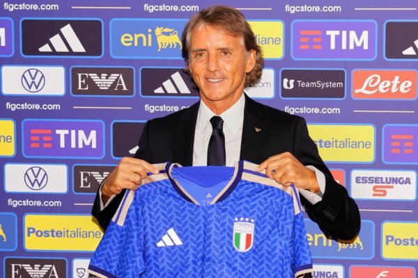 Roberto Mancini wurde offiziell als neuer Trainer der italienischen Nationalmannschaft vorgestellt.