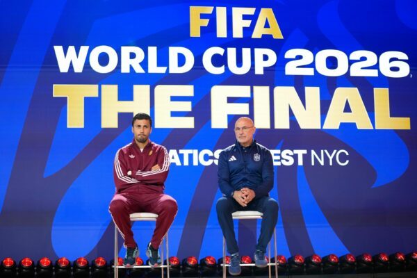 Rodri (links) und Luis de la Fuente gehen selbstbewusst ins WM-Finale gegen Argentinien.