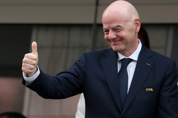 Mehr denn je in der Kritik: FIFA-Präsident Gianni Infantino. (Archivbild)