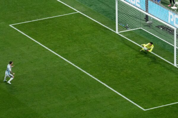 Schon wieder: Messi scheitert aus elf Metern.