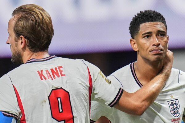 Pure Enttäuschung: Der Frust über das WM-Aus sitzt bei Englands Nationalspieler Jude Bellingham tief.