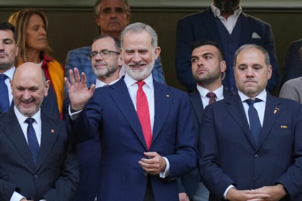 Die Rückkehr des Adels: König Felipe VI. (M). (Archivbild)