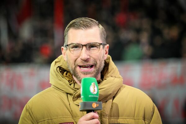 Mertesacker ist mit dem DFB in Kontakt. (Archivbild)