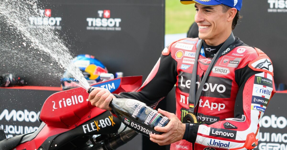 Jubelt einmal mehr am Sachsenring: Marc Márquez