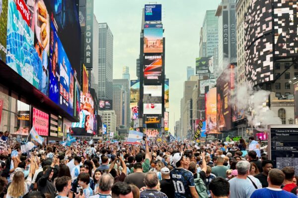 Argentinische Fans feierten am Times Square in New York.