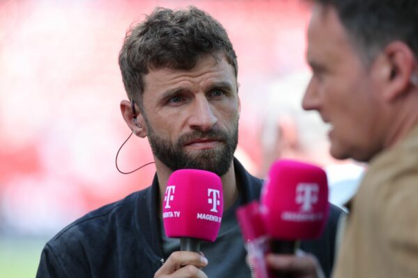 Ernster Blick: Thomas Müller sorgt sich um die Zukunft des deutschen Fußballs. (Archivbild)
