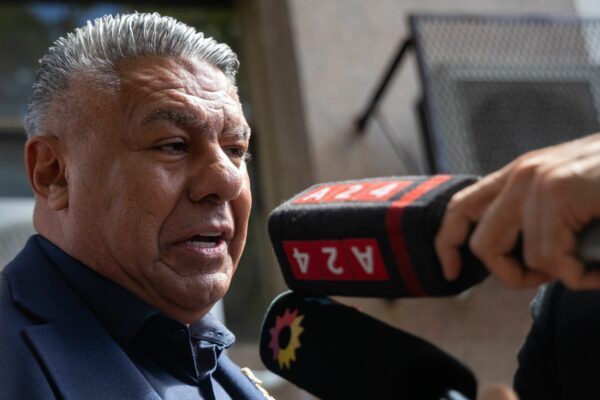 Der AFA-Vorsitzende Claudio Tapia und sein Verband wehren sich gegen Berichte über FBI-Ermittlungen. (Archivbild)