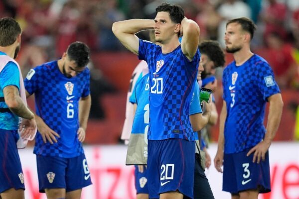 Die kroatischen Spieler waren nach dem Aus fassungslos - auch wegen einer Schiri-Entscheidung.