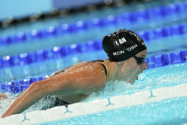 Summer McIntosh hält nun auch den Weltrekord über 200 Meter Schmetterling. (Archivbild)