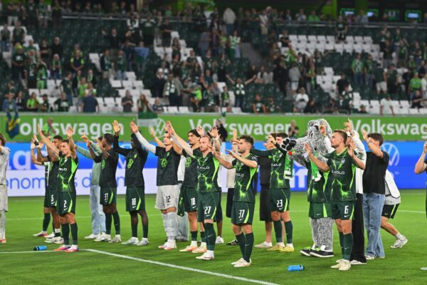 Trotz des 0:0 gab es für das neue VfL-Team von den Fans Applaus.