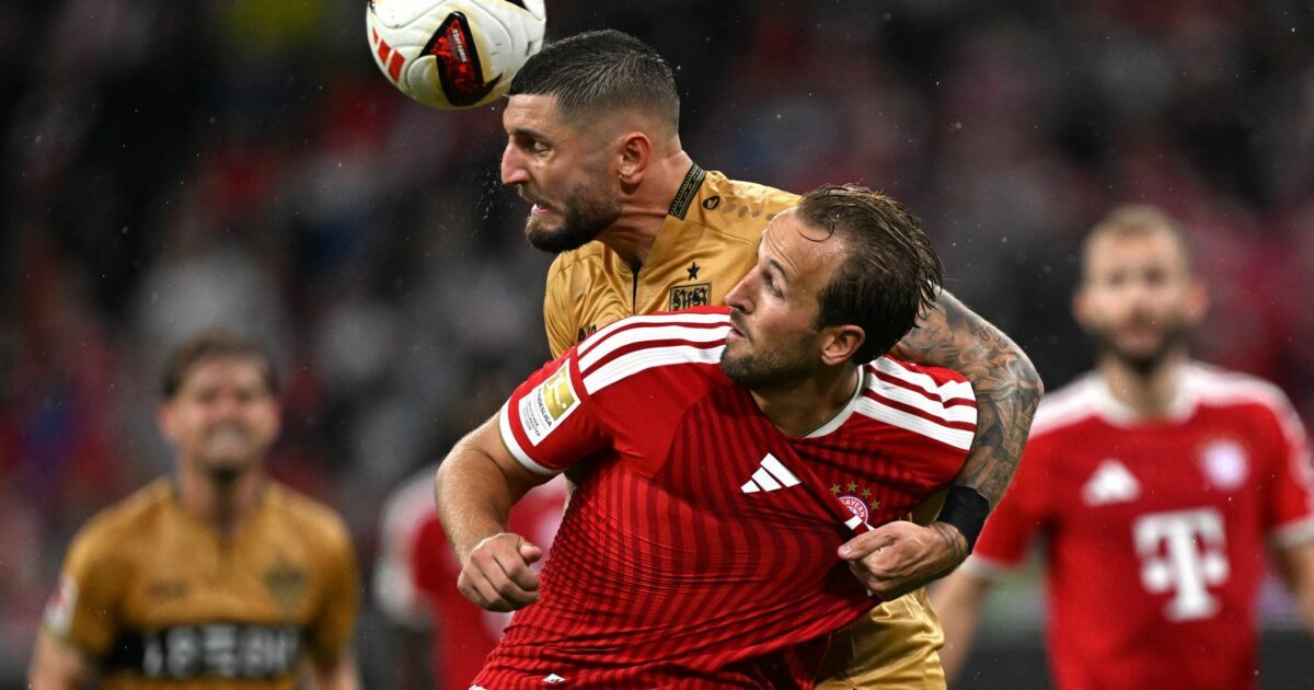 Harry Kane (vorne) in Aktion gegen Stuttgart.
