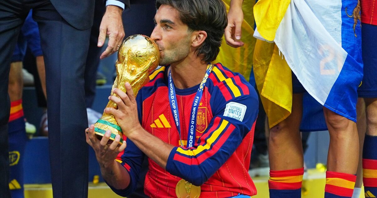Wechselt von Barcelona nach Paris: Ferran Torres. (Archivbild)