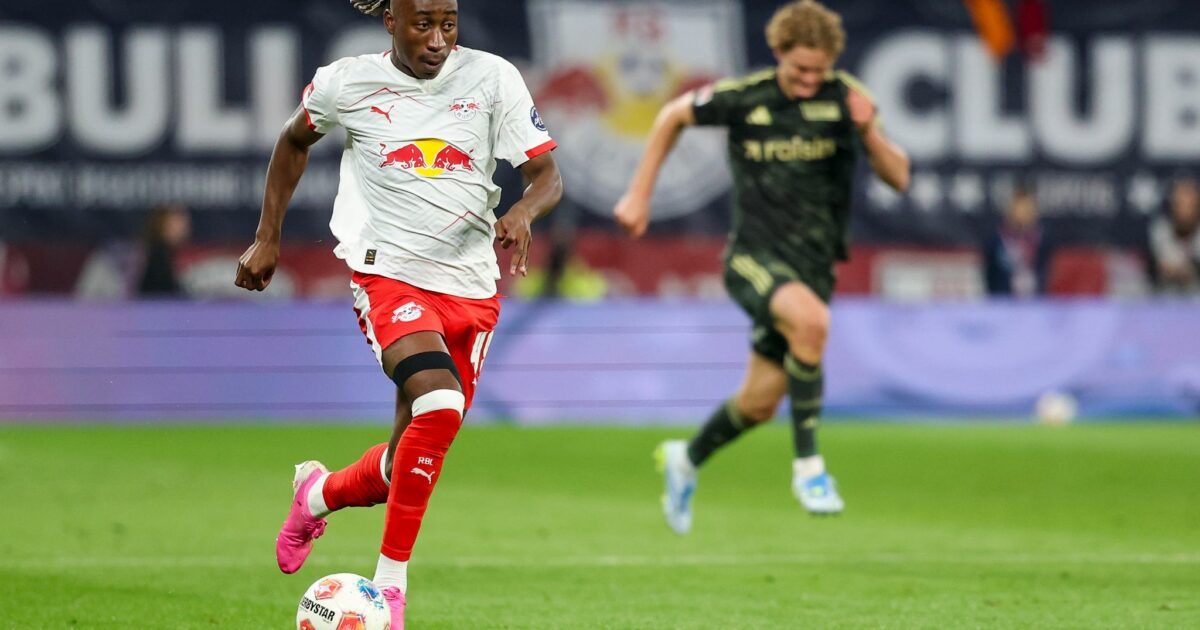 Yan Diomande ist trotz der Transferverhandlungen im Trainingslager von RB abgekommen. (Archivbild)