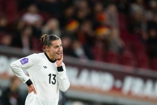 Carlotta Wamser wechselt von Bayer Leverkusen zu Manchester City. (Archivbild)