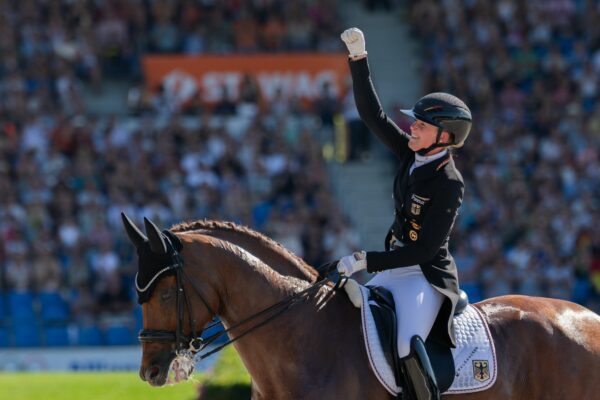 Freut sich über Bronze: Katharina Hemmer auf Denoix