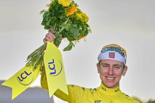Tour-de-France-Sieger Tadej Pogacar nimmt die Vuelta in Angriff. (Archivbild)